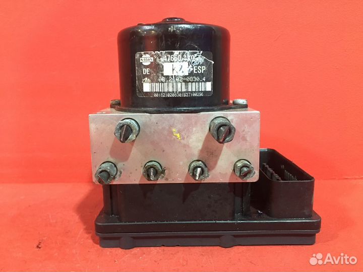 Блок ABS Nissan Pathfinder R51 SUV YD25ddti 2.5L