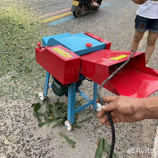 Измельчитель травы кормов