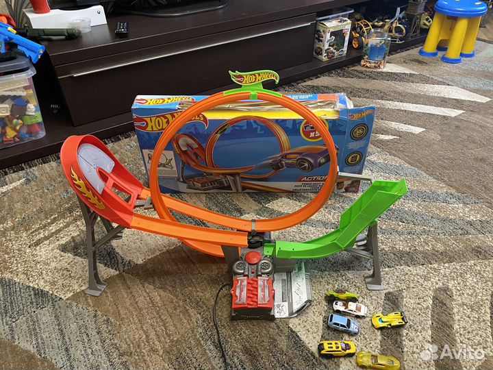 Hot wheels трек