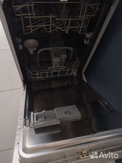 Посудомоечная машина Zanussi