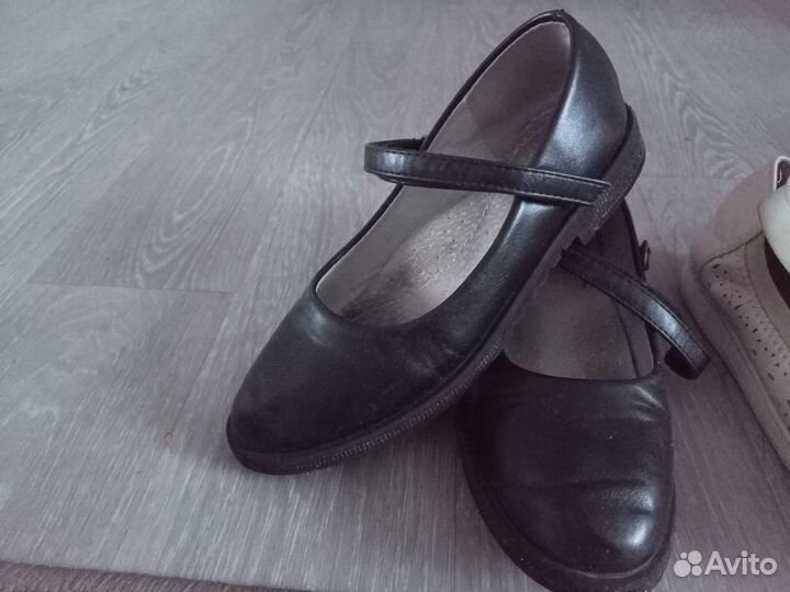 Туфли для девочки в ассортименте 34-35 размеры