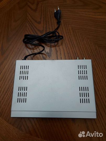 Спутниковый ресивер Kaon KSF-200