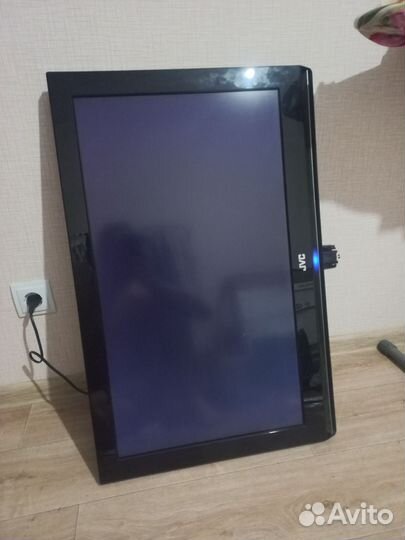 Телевизор JVC-LT32EX18 на запчасти