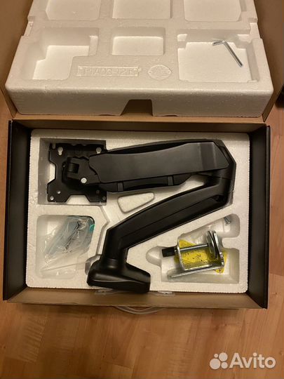 Кронштейн для монитора