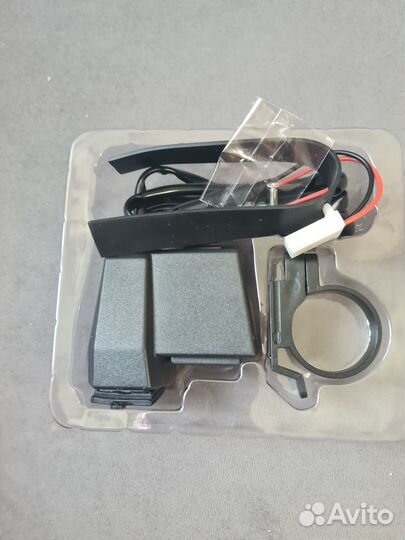 Зарядник BS Ring на руль с USB и вольтметром