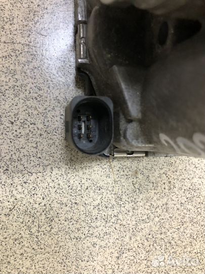 Дроссельная заслонка Audi A6 C6 3.2 BYU