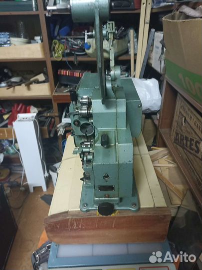 Кинопроектор Украина 5