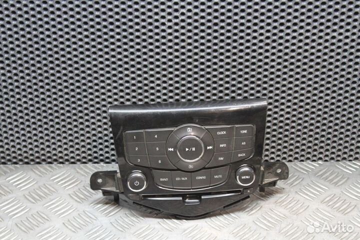 Магнитола Chevrolet Cruze J300