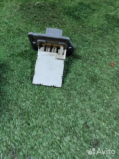 Резистор отопителя LADA Granta