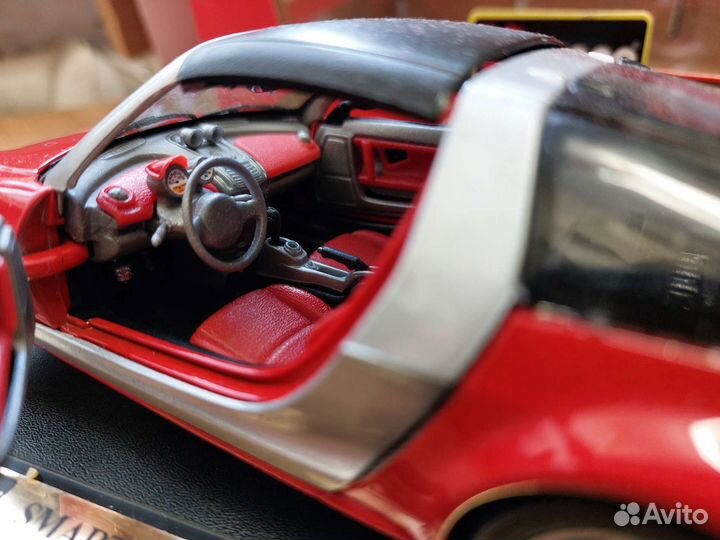 Коллекционная модель Smart Roadster Coupe 1:24