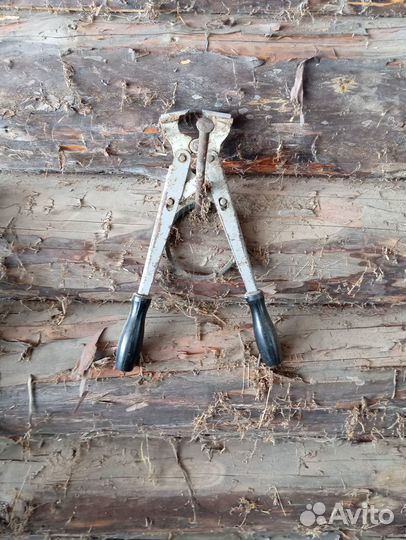 Клещи для копыт