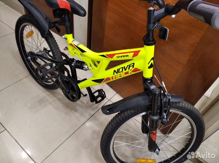 Велосипед Novatrack Shark 20