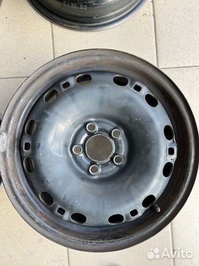 Комплект оригинальных дисков Skoda R15