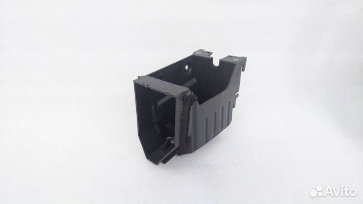 Полка аккумулятора Volvo XC90 2 2016 31479621