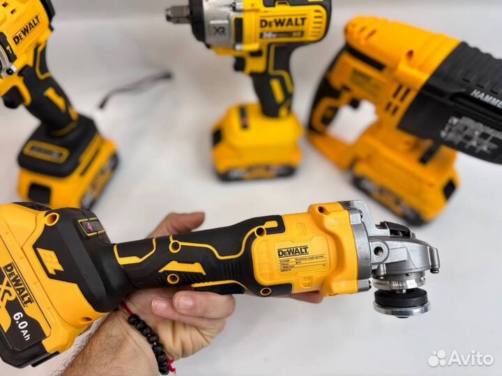 Девальт 4в1 набор инструментов