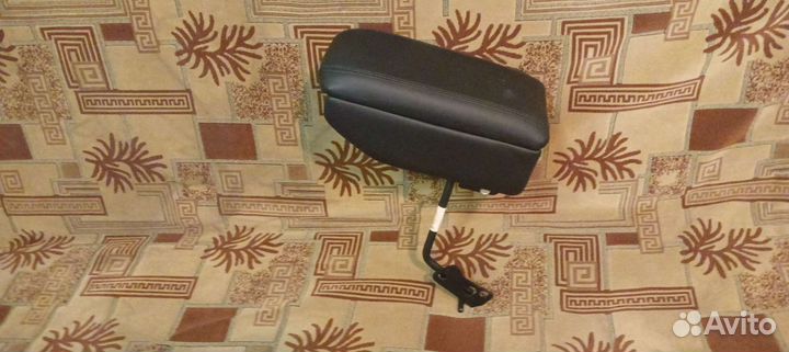 Подлокотник на гранту