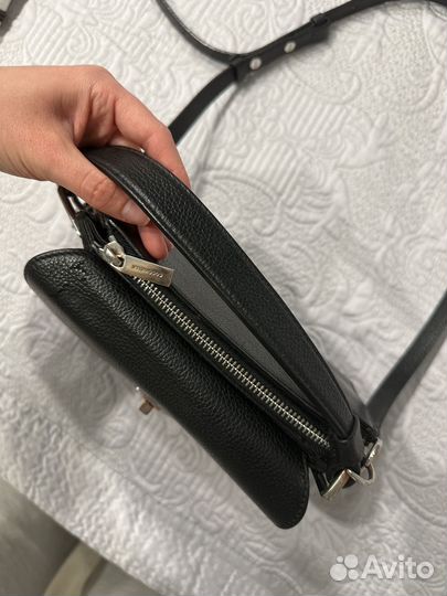 Сумка coccinelle кроссбоди