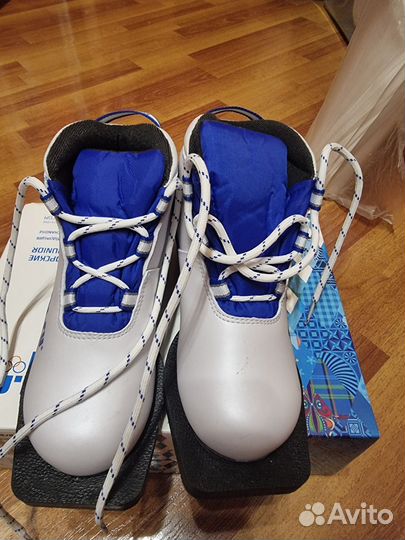 Лыжные ботинки 31