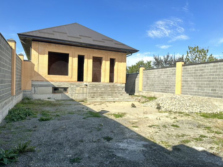 Дом 189,8 м² на участке 6,8 сот.