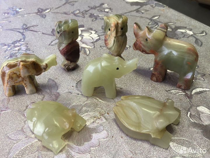 Фигурки из оникса