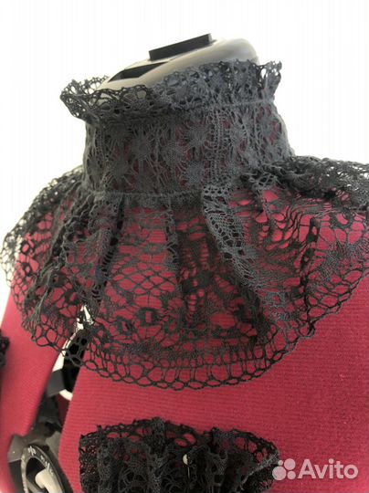 Итальянский кружевной воротник и нарукавники