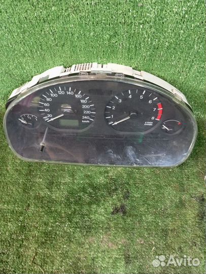 Панель приборов Mitsubishi Carisma I рестайлинг