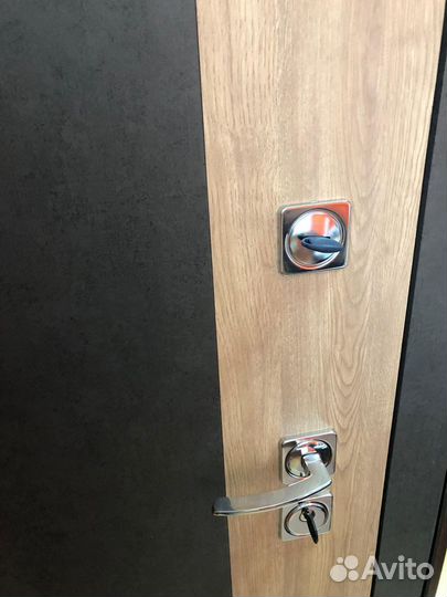 Дверь входная