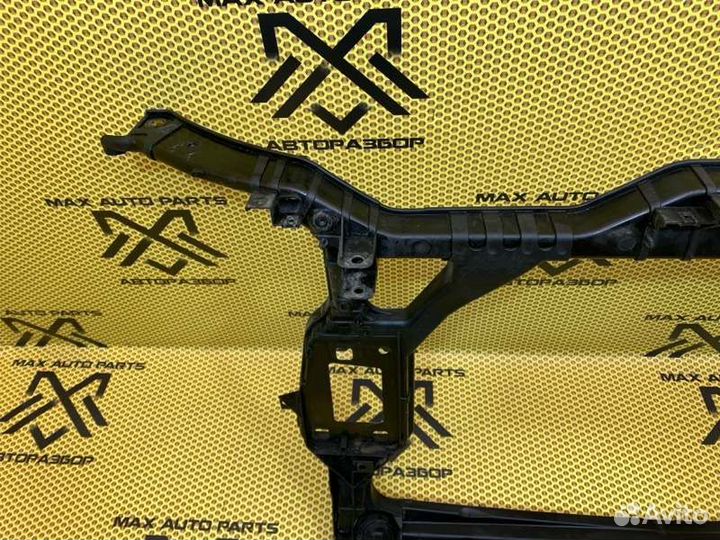 Панель передняя/телевизор (в сборе) Audi A4/RS4/S4