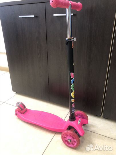Самокат трехколесный Scooter