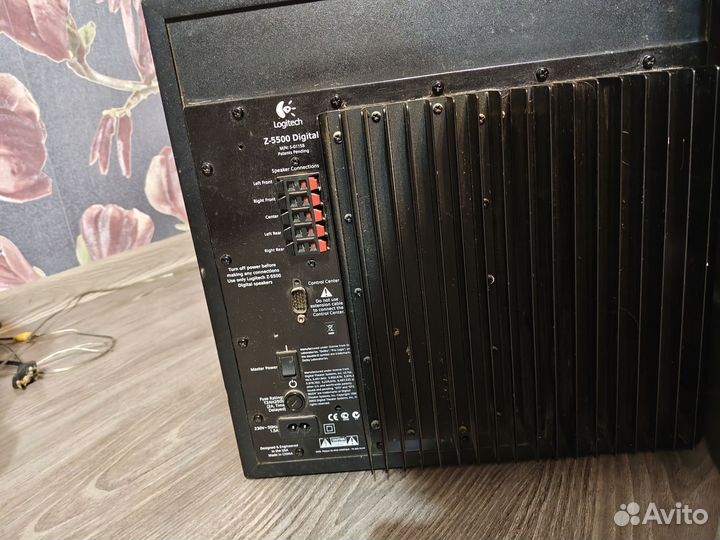 Музыкальный центр с сабвуфером