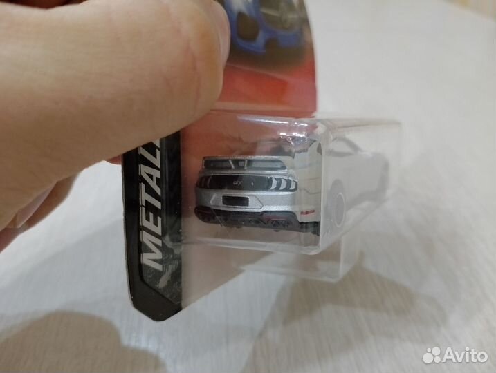 Ford Mustang, серебро