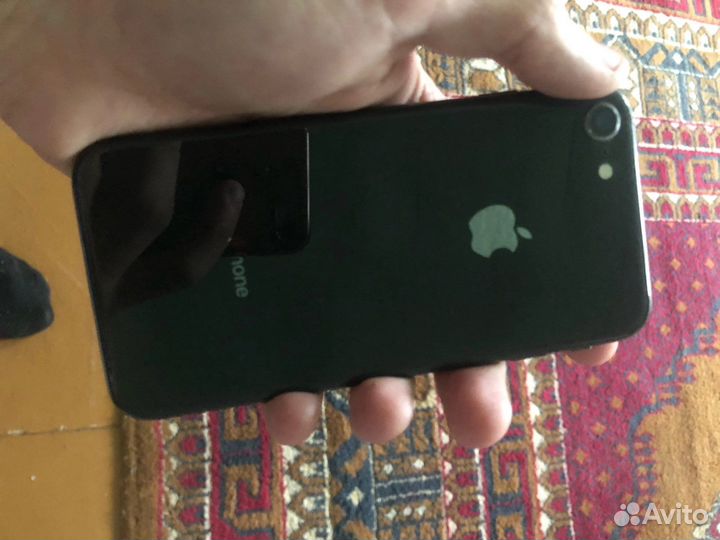 Телефон iPhone