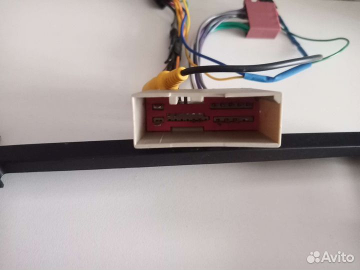 Переходная рамка + переходник iso ford explorer iv