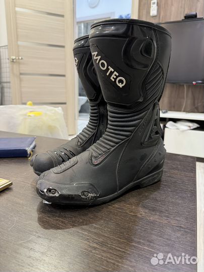 Мотоботы moteq
