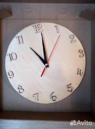 Часы настенные