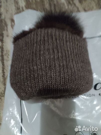 Шапка женская вязаная с норкой