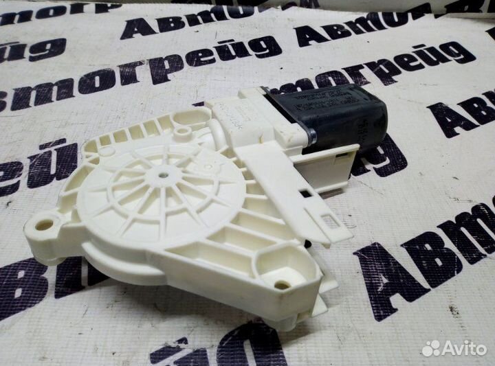 Мотор стеклоподъемника передний правый Audi Q5 8RB