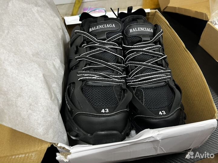 Balenciaga Track Black