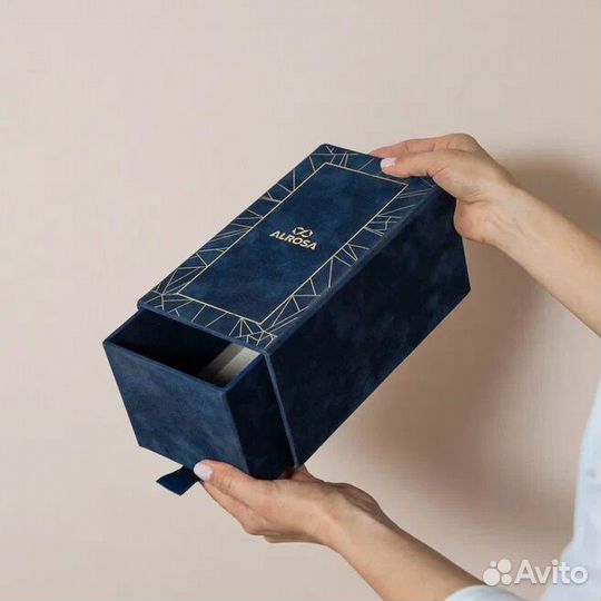 Подарочная коробка бархат опт