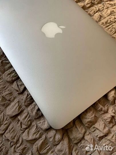 Очень редкий apple macbook AIR core I7 1.8ghz /4gb