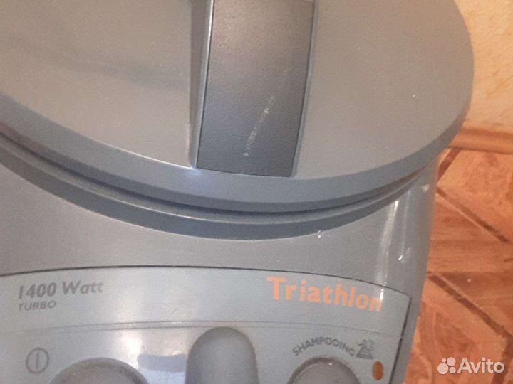 Моющий пылесос Philips