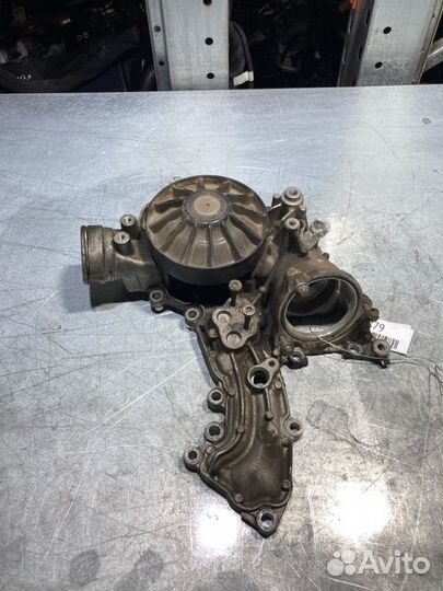 Помпа Mercedes S-Class W222 M157 5.5 I 2016