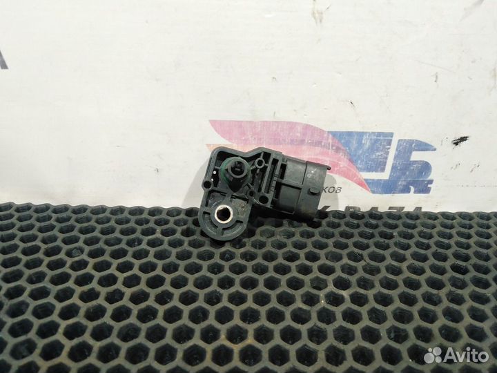 0281006102 Датчик давления воздуха