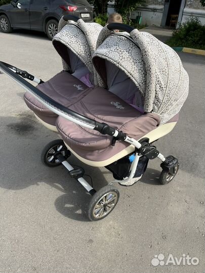 Коляска 2 в 1 для двойни