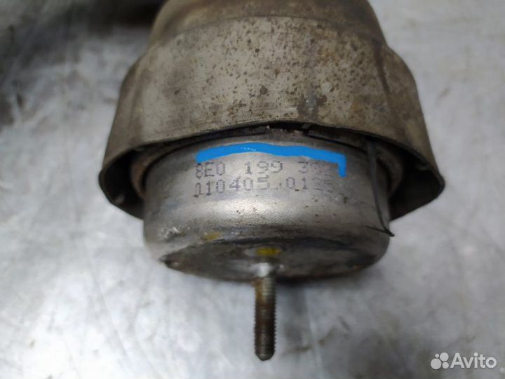 Опора двигателя Audi A4 B6 2000-2004 седан 1