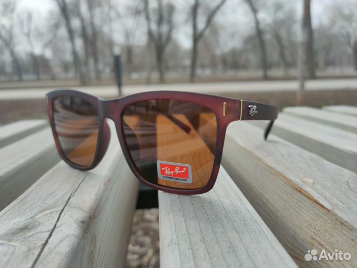 Солнцезащитные очки ray ban, hugo boss, prada