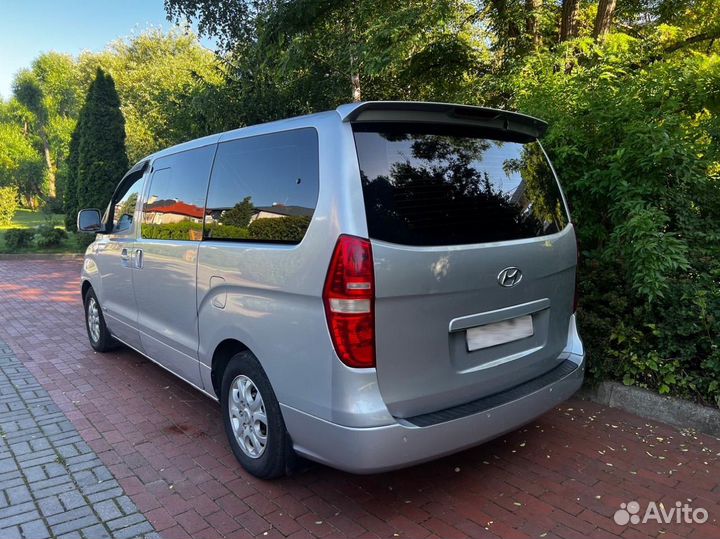 Аренда минивена 8 мест