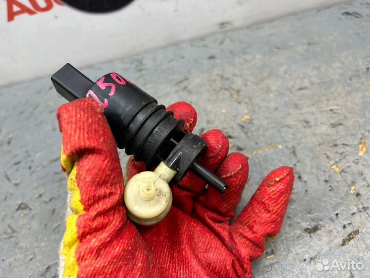 Насос омывателя Volkswagen Golf 1K 1.4 CAX 2011