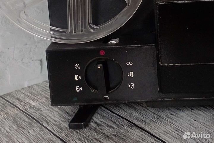 Кинопроектор СССР Волна 3