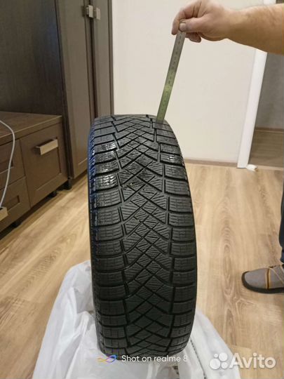 Pirelli P Zero Winter 215/65 R16